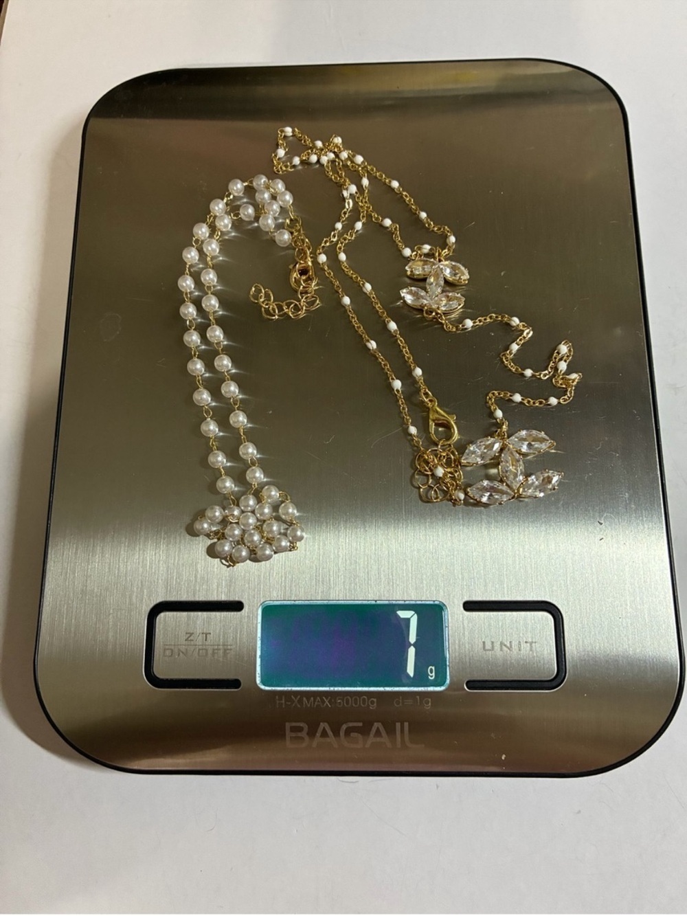 Luxury Gold Pearl Layered Lariat Necklace Set with Crystal Accents - Picture 13 of 13